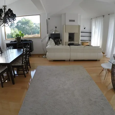 Paraiso Villa *